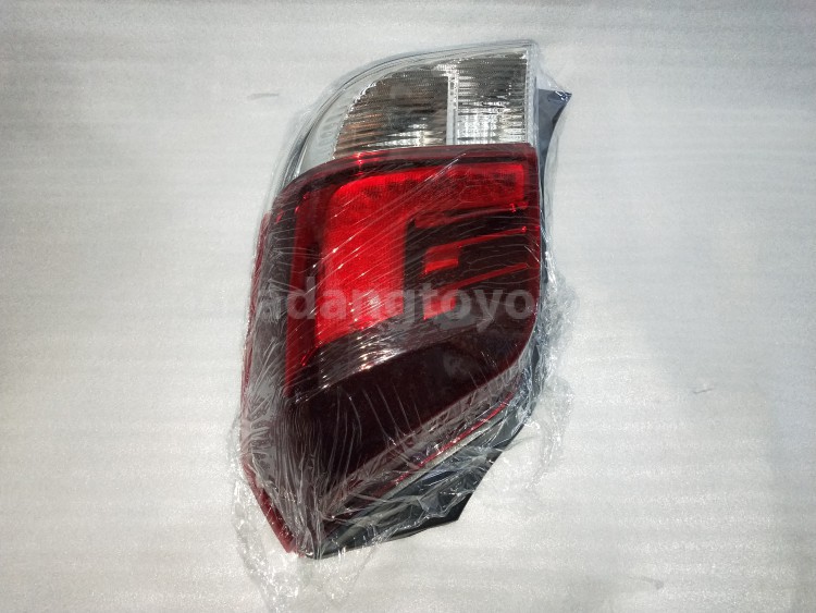 81550BZ461 LAMP A/S RR COMBI RH - TOYOTA