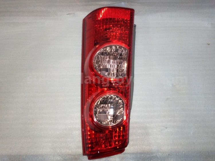 81551BZ060 LENSBODY,RR COMB,RH - TOYOTA