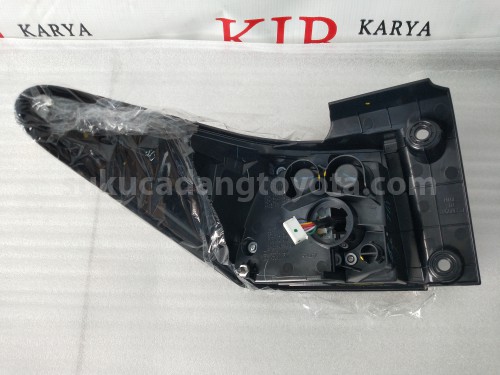 81551BZ470 LENS&BODY RR COMBI R - TOYOTA