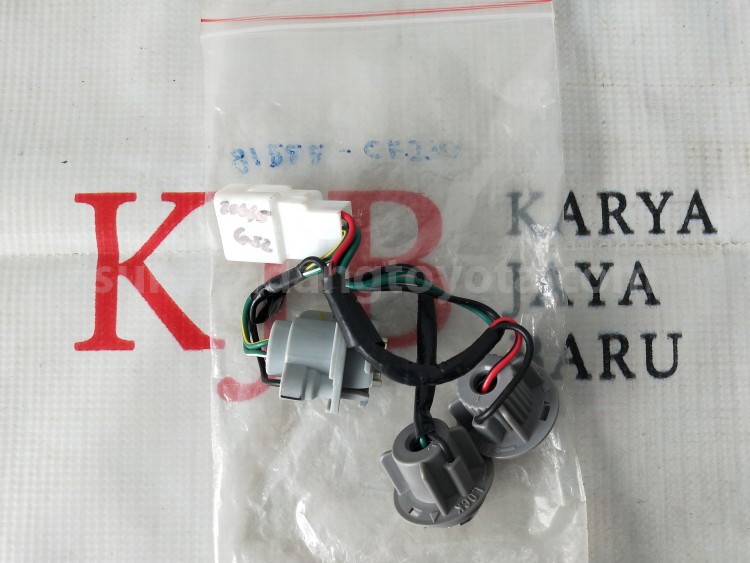 815550K210 SOCKET&WIRE RR COM R - TOYOTA