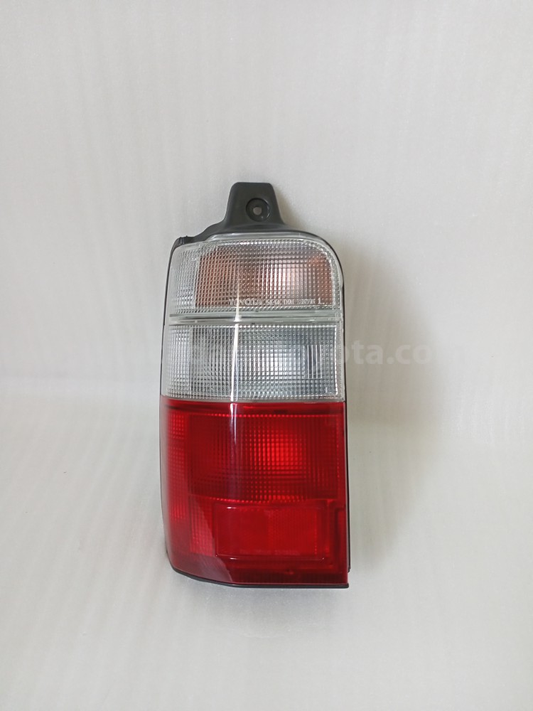 815600B060 LAMP A/S,RR COMB LH - TOYOTA