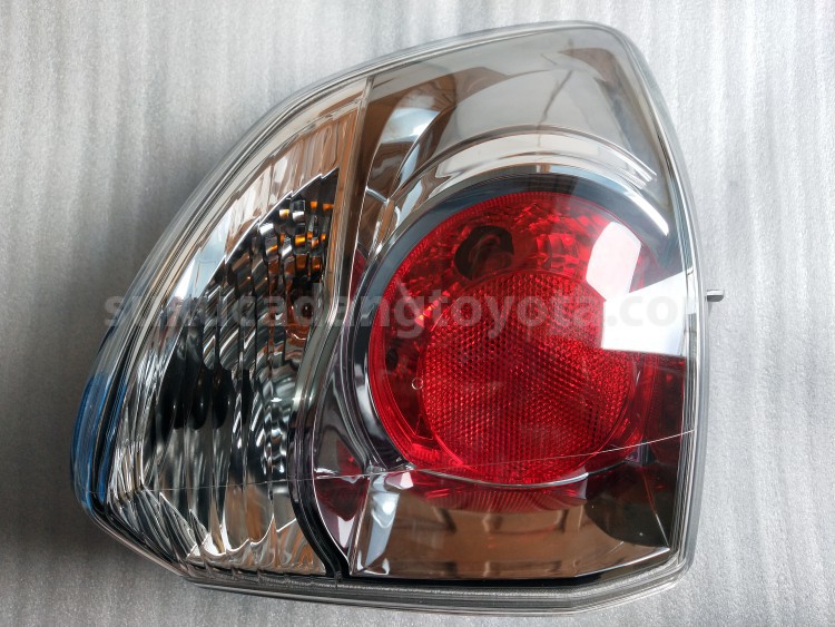 815600K200 LAMP ASSY, RR COMBIN - TOYOTA