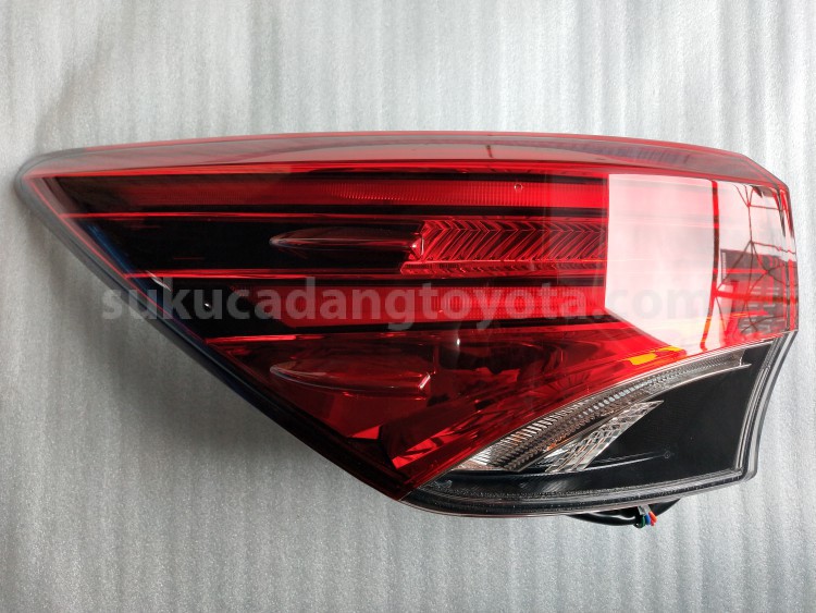 815600K382 LAMP A/S RR COMBI LH - TOYOTA