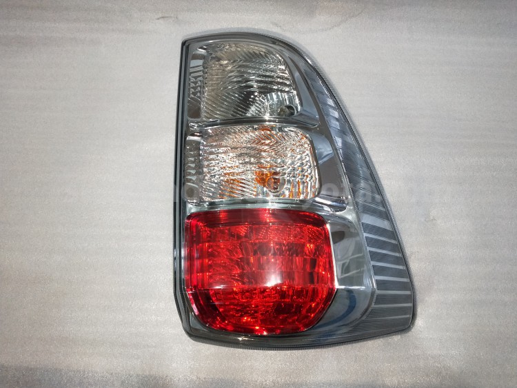 81560BZ170 LAMP ASSY,RR COMB LH - TOYOTA