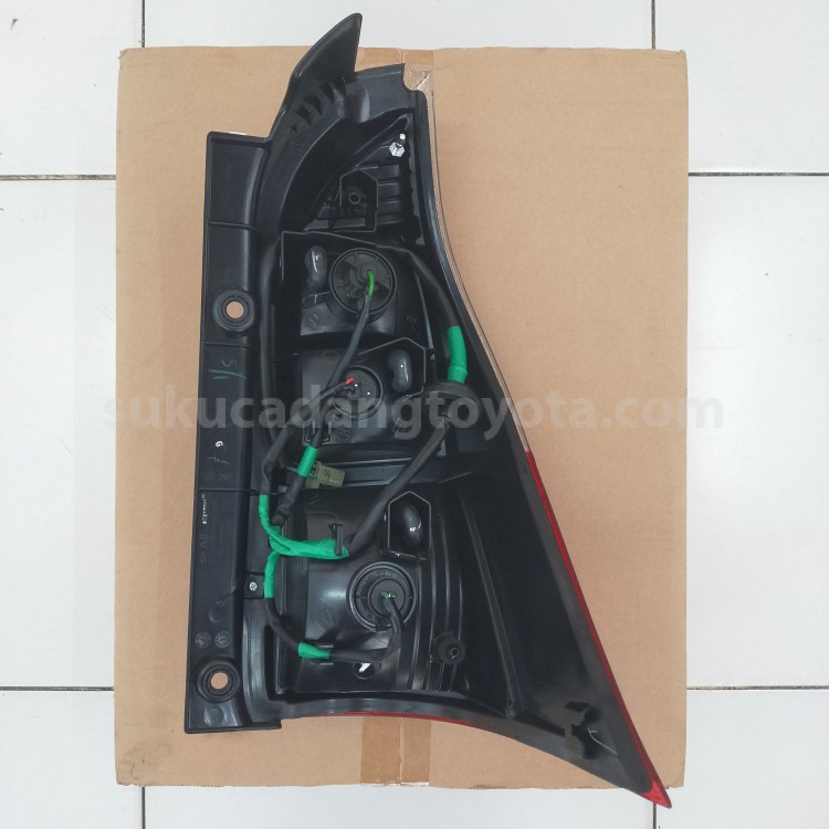 81560BZ350 LAMP A/S RR COMBI LH - TOYOTA