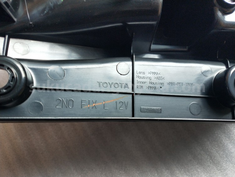 815610K240 LENS&BODY RR COMBI L - TOYOTA