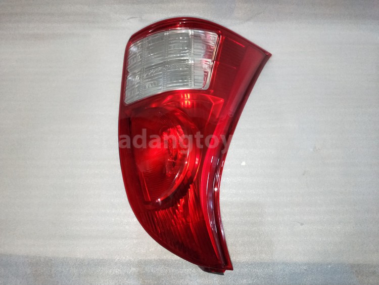 81561BZ090 LENS & BODY - TOYOTA
