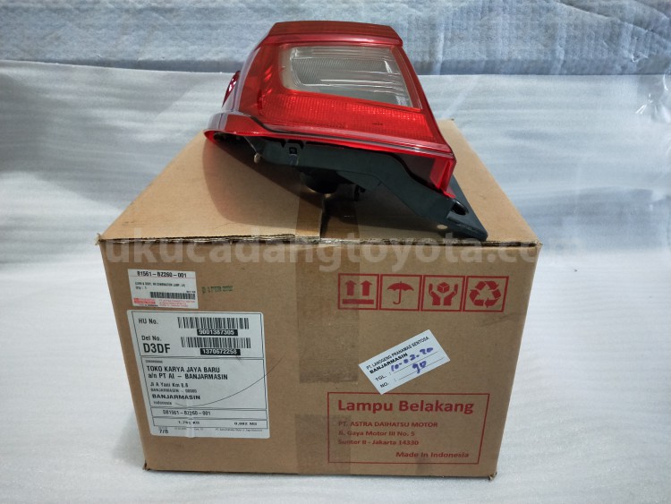 81561BZ260 LENS&BODY RR COMBI L - TOYOTA
