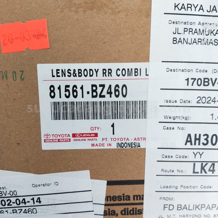 81561BZ460 LENS&BODY RR COMBI L - TOYOTA