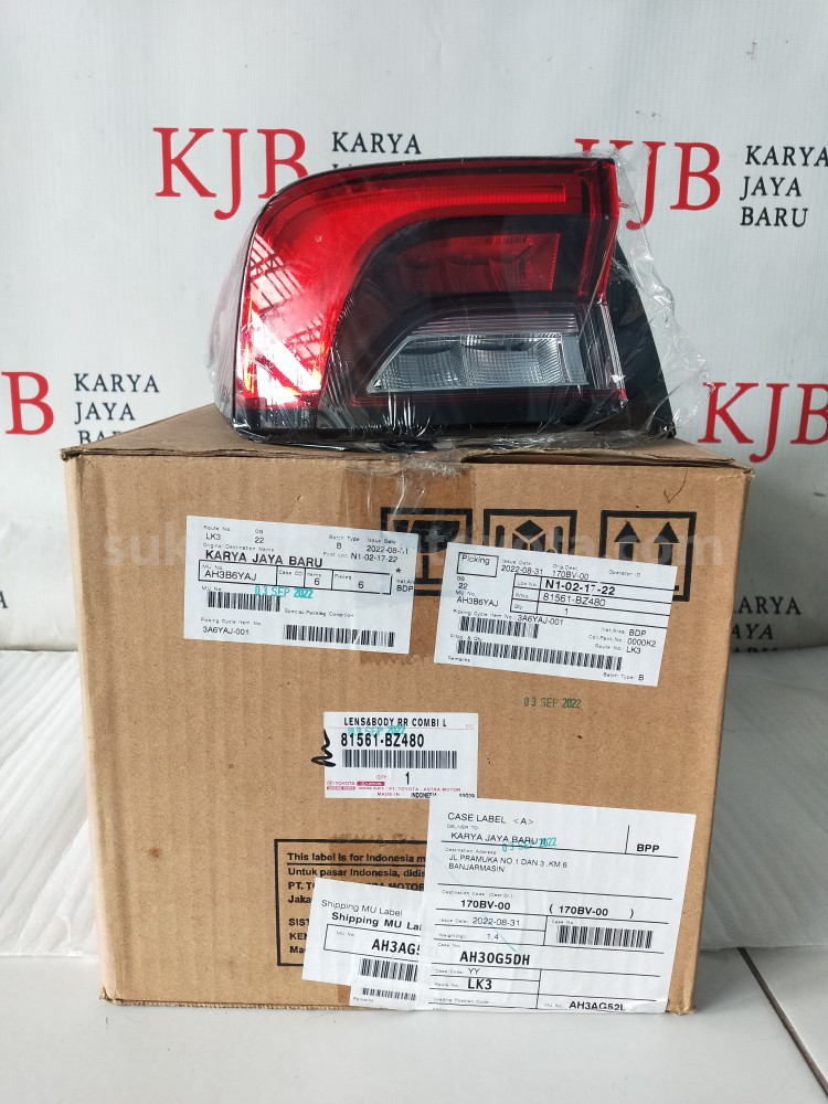 81561BZ480 LENS&BODY RR COMBI L - TOYOTA