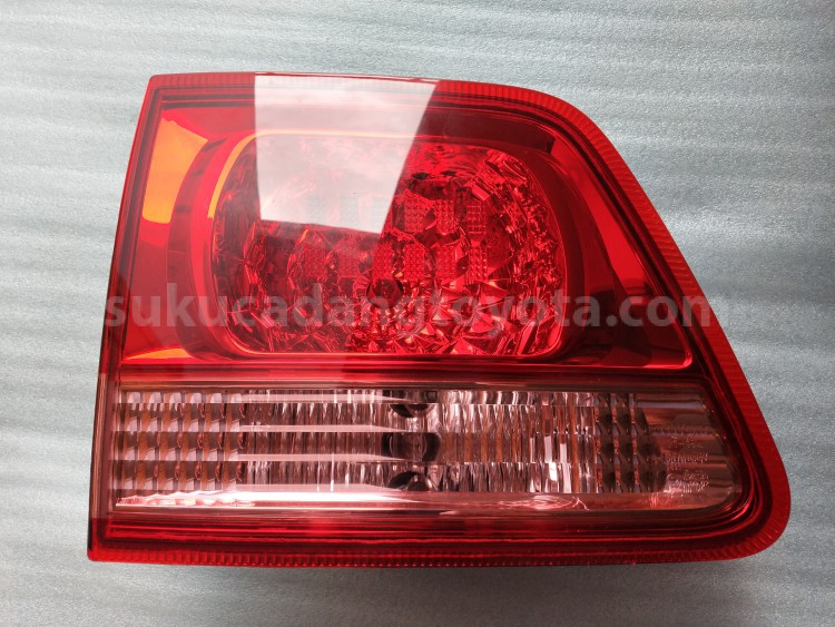 815900K010 LAMP ASSY, RR, LH - TOYOTA