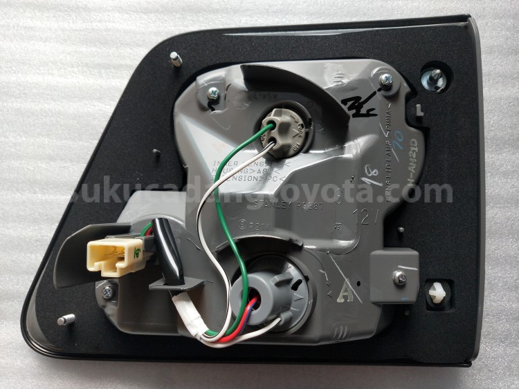 815900K030 LAMP ASSY, RR, LH - TOYOTA