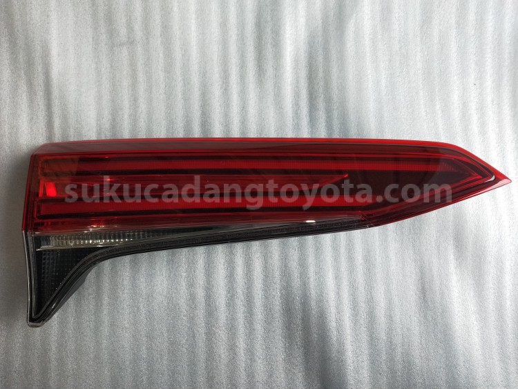 815900K102 LAMP ASSY, RR, LH - TOYOTA