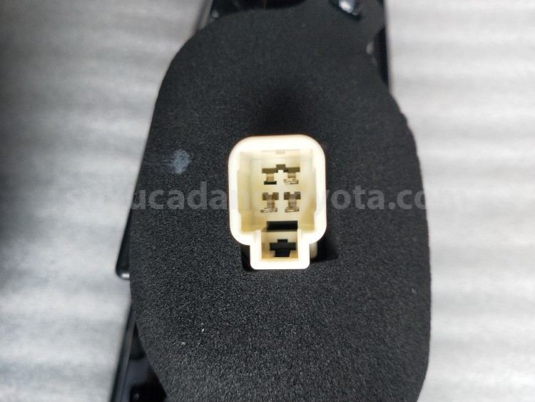 815900K200 LAMP ASSY, RR, LH - TOYOTA