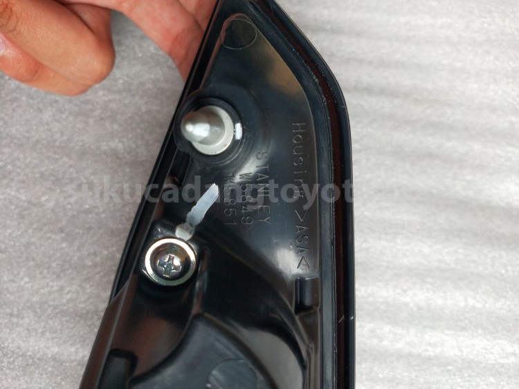 815900K210 LAMP ASSY, RR, LH - TOYOTA