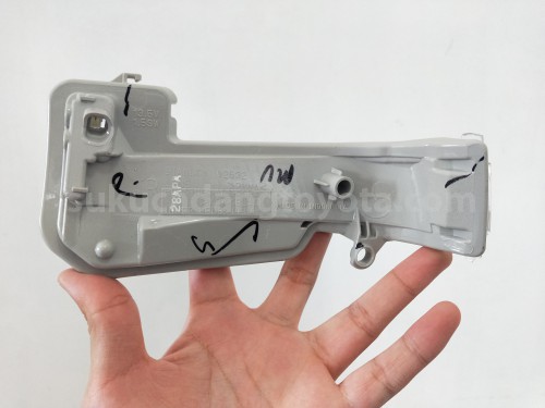 817300K070 LAMP AS TURN SIGN RH - TOYOTA