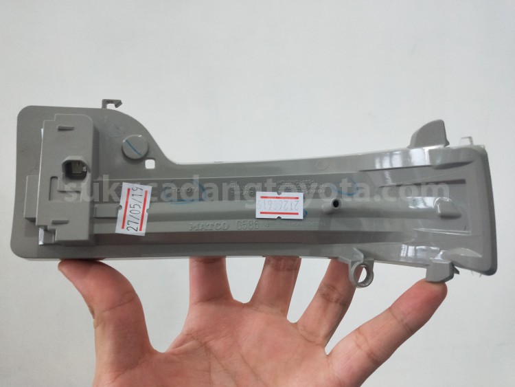 817300K080 LAMP ASSY, SIDE TURN - TOYOTA