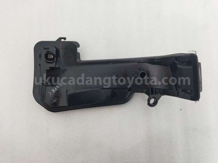 817300K090 LAMP AS TURN SIGN RH - TOYOTA