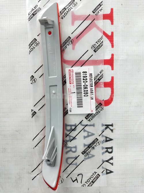 819200K050 REFLECTOR ASSY, LH - TOYOTA