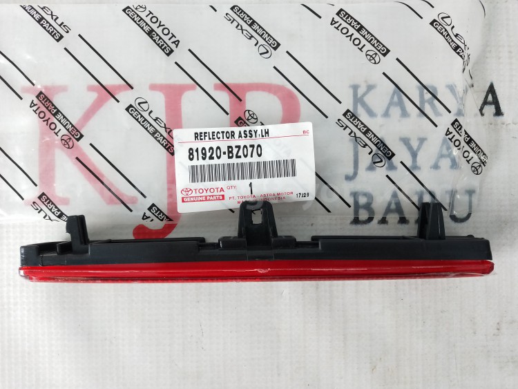 81920BZ070 REFLECTOR ASSY,LH - TOYOTA