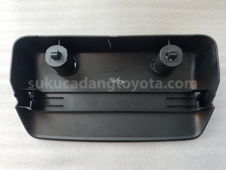 819770D190C0 COVER, CTR STOP LAMP - TOYOTA