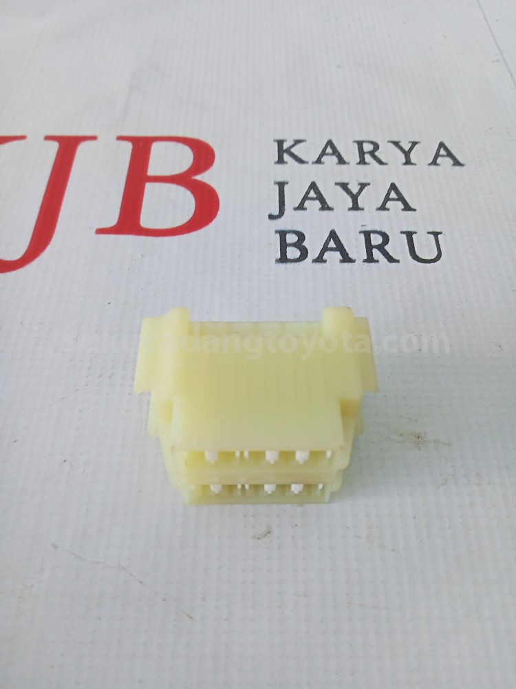 8261037020 BLOCK A/S FUSE NO.2 - TOYOTA