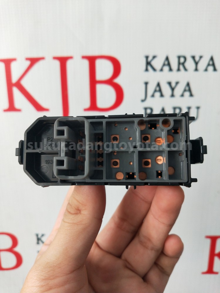 84810B4010 SWITCH ASSY, POWER - TOYOTA