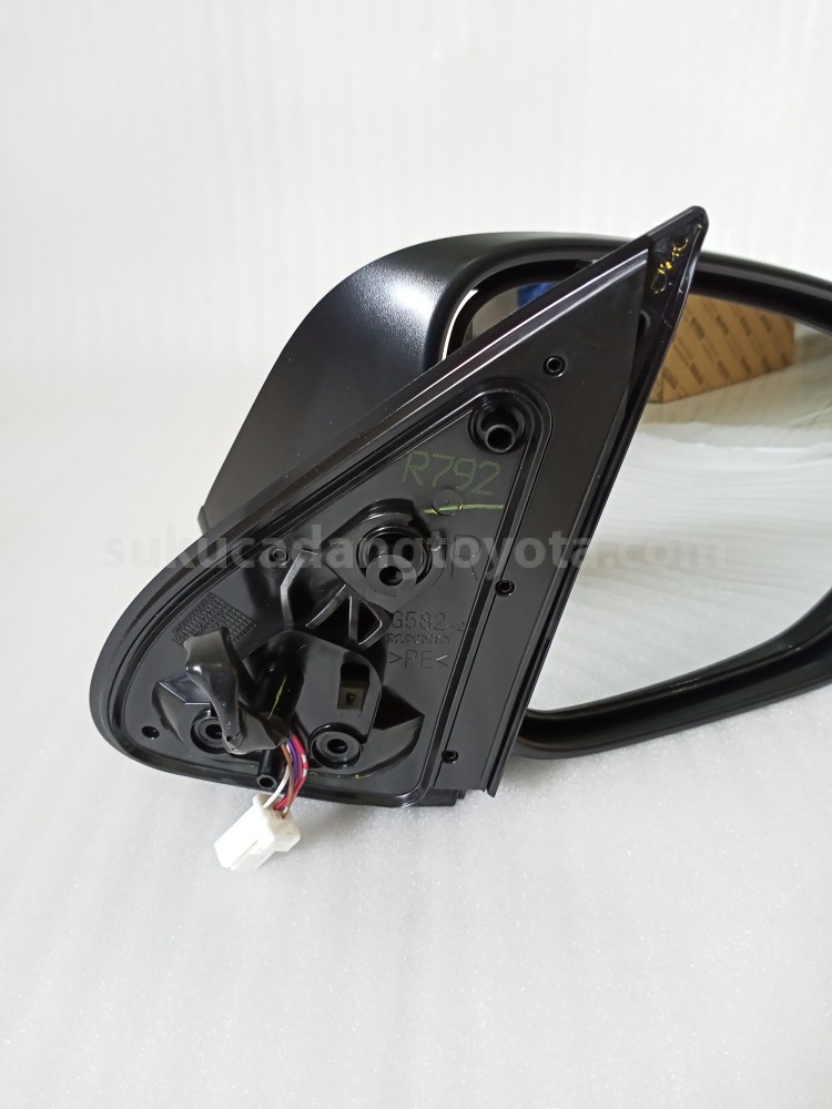 879100K792 MIRROR ASSY, OUTER R - TOYOTA