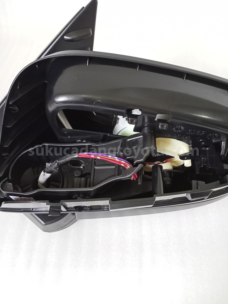 879400KB21 MIRROR ASSY, OUTER R - TOYOTA