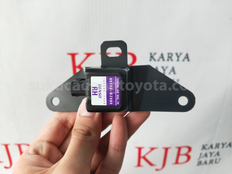 89173BZ080 SENSOR,AIR BAG,FR RH - TOYOTA