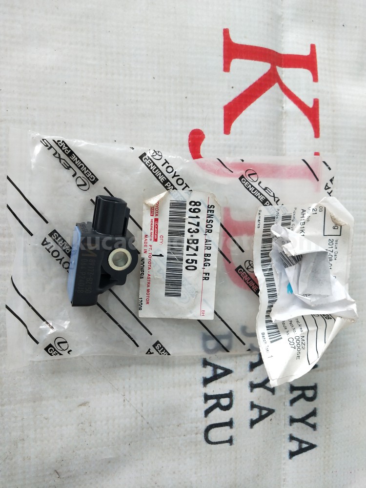 89173BZ150 SENSOR, AIR BAG, FR - TOYOTA