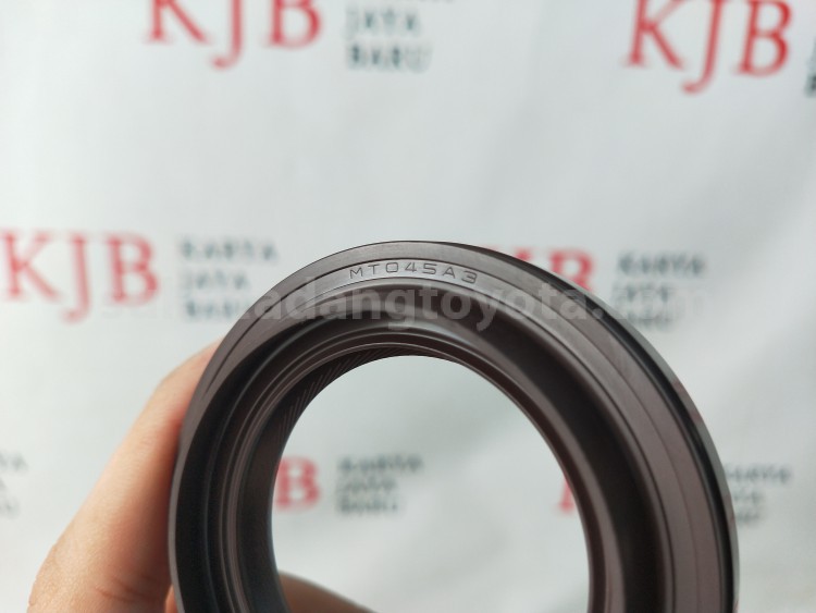 9004311316 SEAT TYPE T OIL - TOYOTA