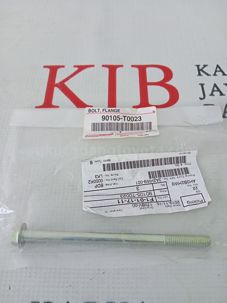90105T0023 BOLT, FLANGE - TOYOTA