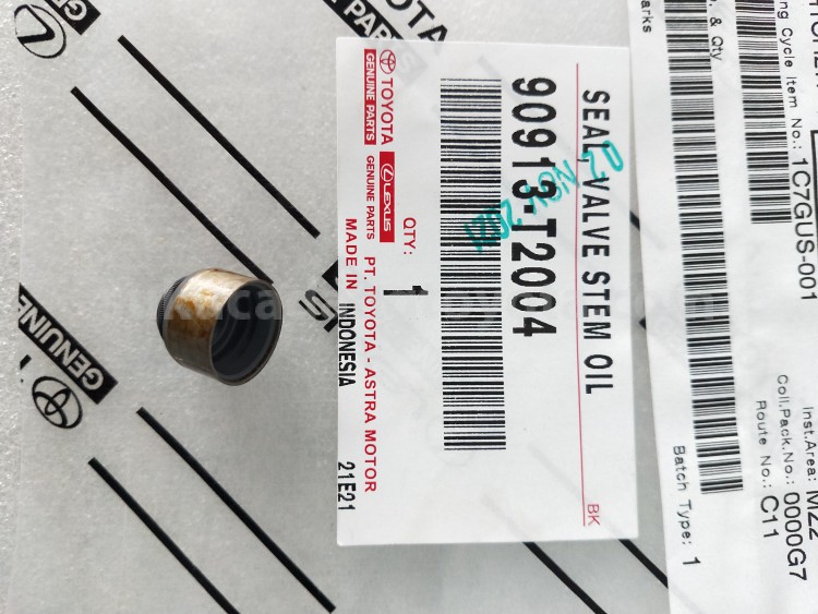 90913T2004 SEAL, VALVE STEM OIL - TOYOTA