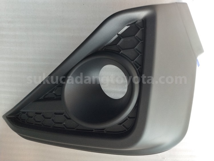P5154BZA07 TRD FOG LAMP CVR,RH - TOYOTA