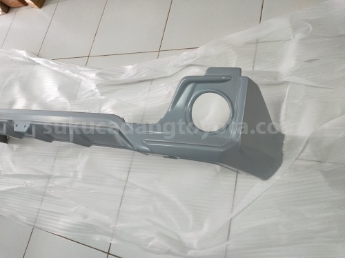 P5158BZA0K00 GR RR BUMPER SPOIL, SET - TOYOTA