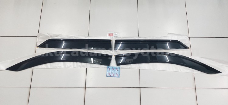 P51620KA13 SIDE VISOR, SET - TOYOTA