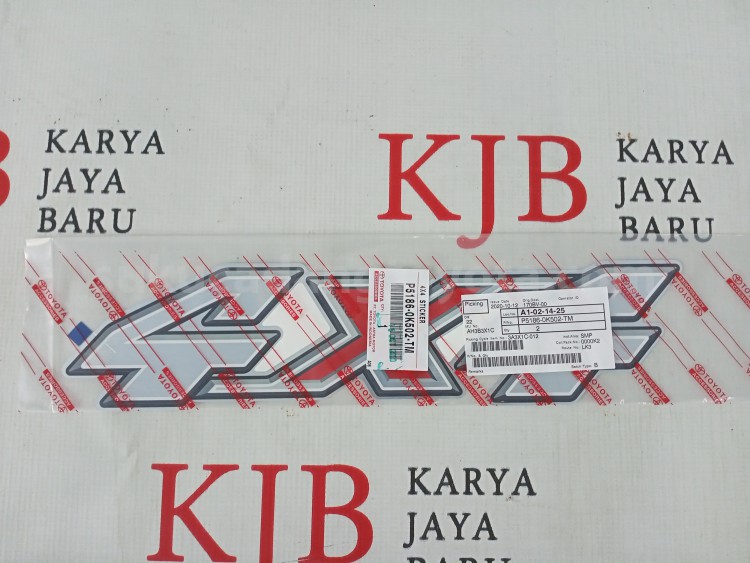 P51860K502TM 4X4  STICKER - TOYOTA