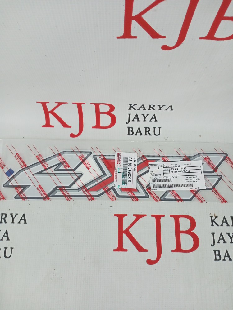 P51860K502TM 4X4  STICKER - TOYOTA