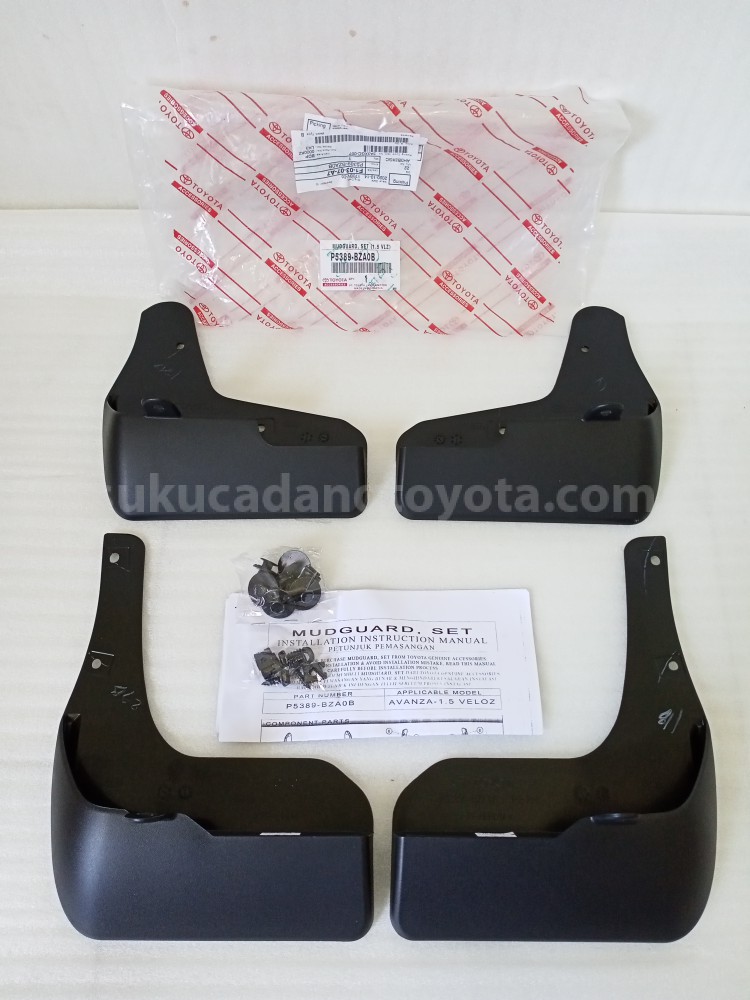 P5389BZA0B MUDGUARD, SET (1.5 VLZ) - TOYOTA