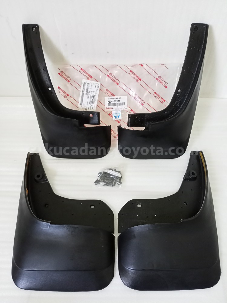 PZ0440K501 MUDGUARD A/S SET - TOYOTA