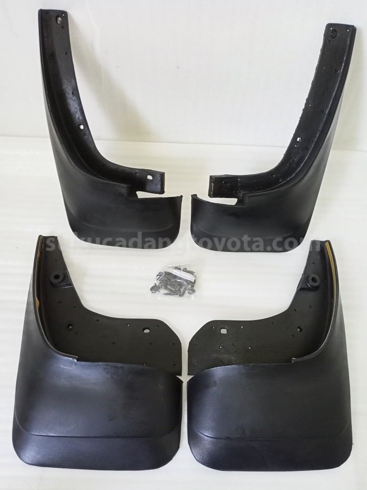 PZ0440K501 MUDGUARD A/S SET - TOYOTA