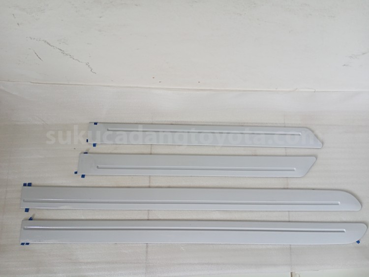PZ047BZ001 SIDE BODY,MOULDING - TOYOTA