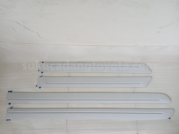 PZ047BZ001 SIDE BODY,MOULDING - TOYOTA