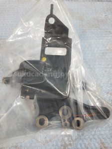 12306BZ210 INSULATOR S/A E/G LH - TOYOTA