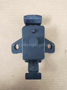 123610L030 INSULATOR, ENGINE MO - TOYOTA