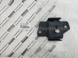 12361BZ132 INSULATOR E/G MTG RH - TOYOTA