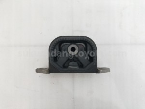 12371BZ170 INSULATOR E/G MTG RR - TOYOTA