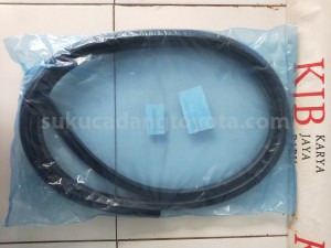 623110K010 W/STRIP DR TRIM RH - TOYOTA