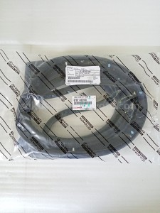 67871BZ180 WEATHERSTRIP RRDR RH - TOYOTA